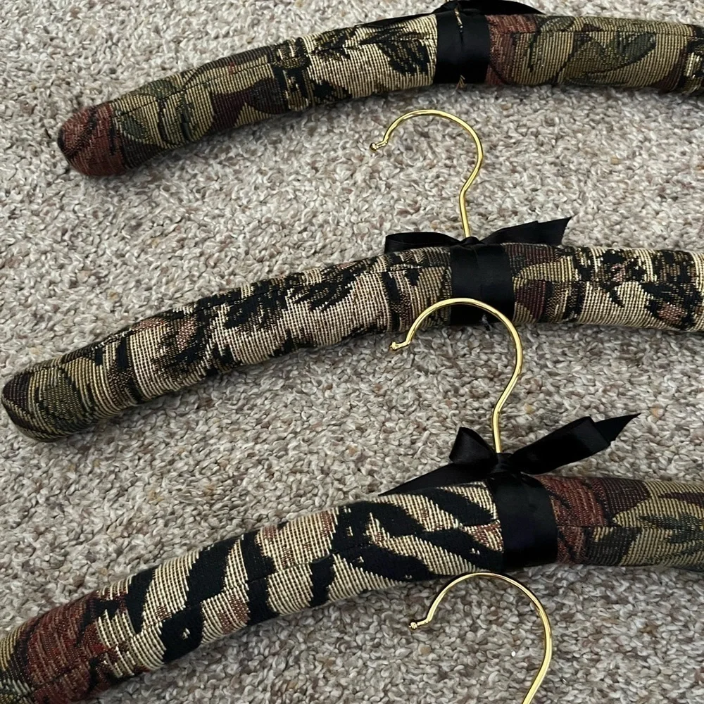 (4-hangers) Vintage canvas hangers